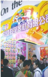 塑膠玩具 技術開發與市場銷售的雙輪驅動