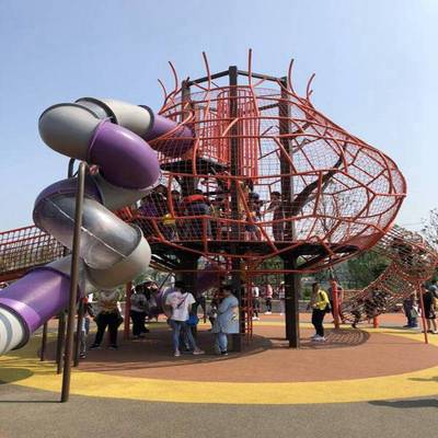 兒童游樂新紀元 超市蹦床、戶外拓展與商場淘氣城堡的整合開發與銷售